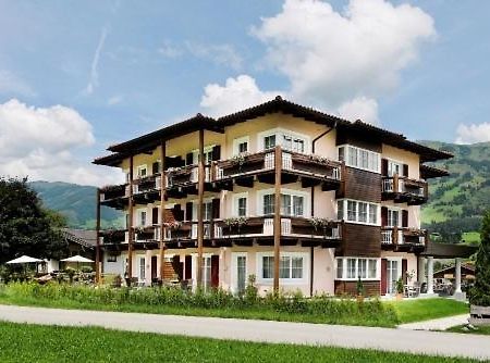 Sonnblick Apartments Und Zimmer - Nationalpark Sommercard Inklusive Hollersbach im Pinzgau Bagian luar foto
