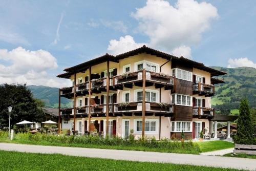 Sonnblick Apartments Und Zimmer - Nationalpark Sommercard Inklusive Hollersbach im Pinzgau Bagian luar foto